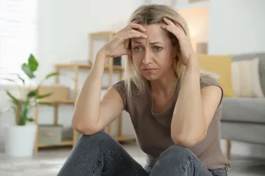 Naturalne sposoby na uderzenia gorąca – co naprawdę działa?