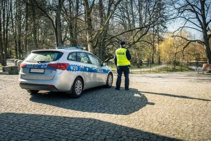 KPP w Żyrardowie przeprowadza kontrole trzeźwości kierowców w ramach akcji Trzeźwość”
