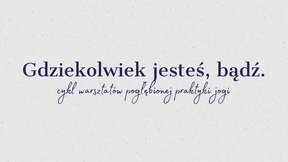 Obrazek przedstawia grafikę promocyjną wydarzenia Warsztaty jogi skupione na technikach oddechowych i praktyce Vinyasa