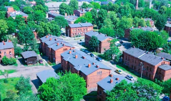 Grafika promocyjna wydarzenia Żyrardów „miasto idealne” — wycieczka z przewodnikiem