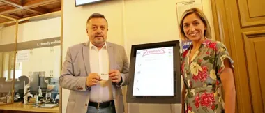 W urzędzie w Żyrardowie kolejka dostała elektronicznego strażnika