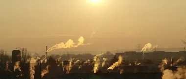 W Żyrardowie alert smogowy może dziś podnieść pył PM10 ponad normę