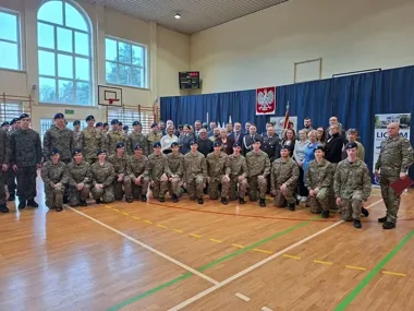 Cichociemni przejęli patronat nad kadetami - policja z Żyrardowa na miejscu