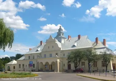 Awaria zasilania w oświetleniu na Pileckiego i Spokojnej – służby pracują nad naprawą